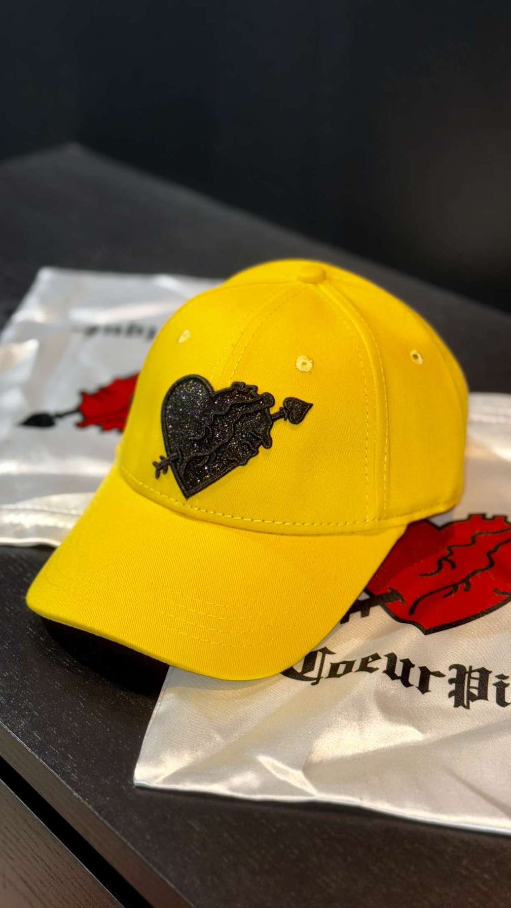 Casquette Jaune Noir