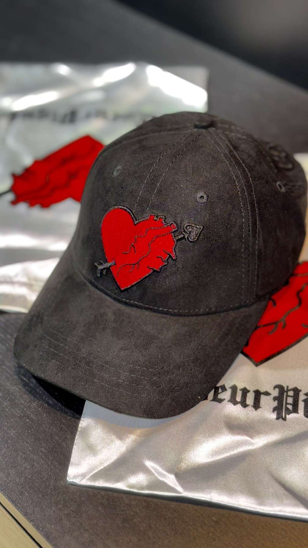 Casquette Noir Rouge